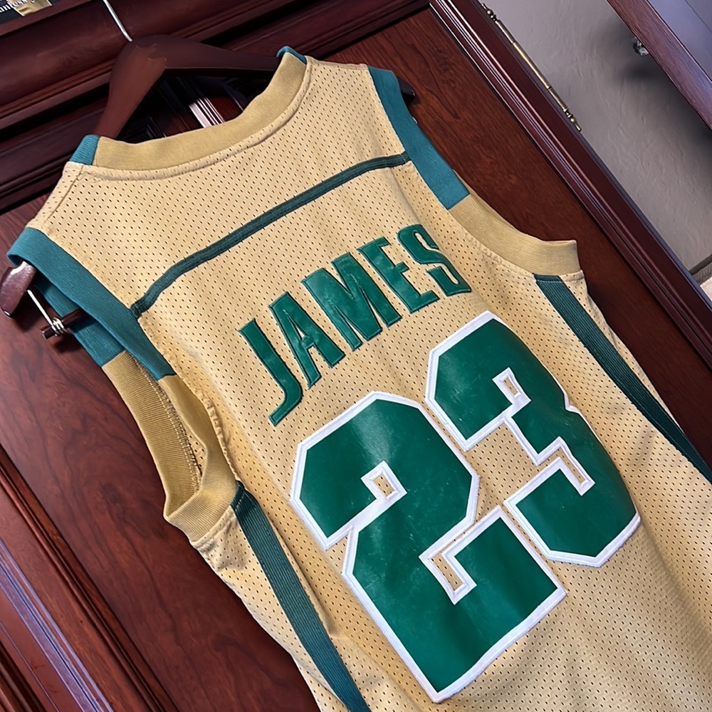 All-Time Leading Scorer in NBA History LeBron James High School Jersey #23! - Picture 3 of 9